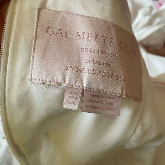 New Gal Meets Glam Anthropologie Floral Tie Shoulder Dress Size 0 White Romantic - Picture 9 of 13